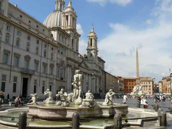 Площадь Навона в Риме: история, описание, фото