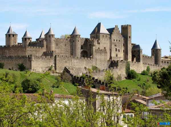 Крепость Каркасон во Франции: история, описание