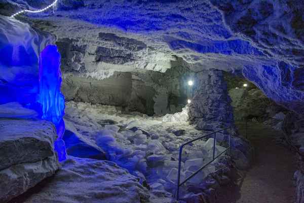 Кунгурская ледяная пещера в России: описание, фото