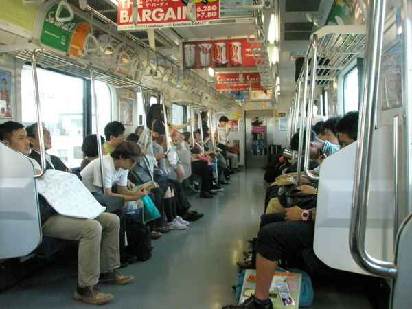 Чем огорчит туристов общественный трaнcпорт в Японии